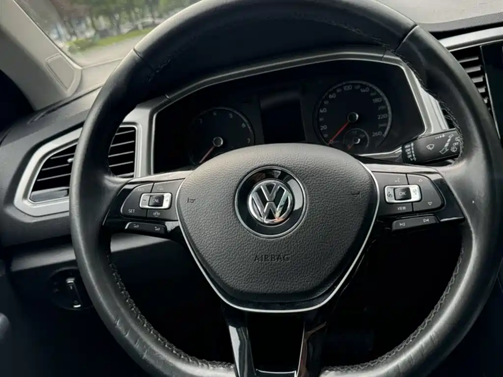 Volkswagen T-ROC 2020 230TSI DSG 2WD Progressive фото 15