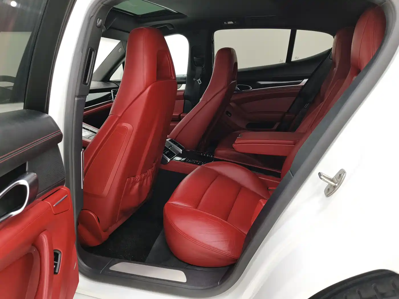Porsche Panamera 2014 Panamera 3.0T фото 8