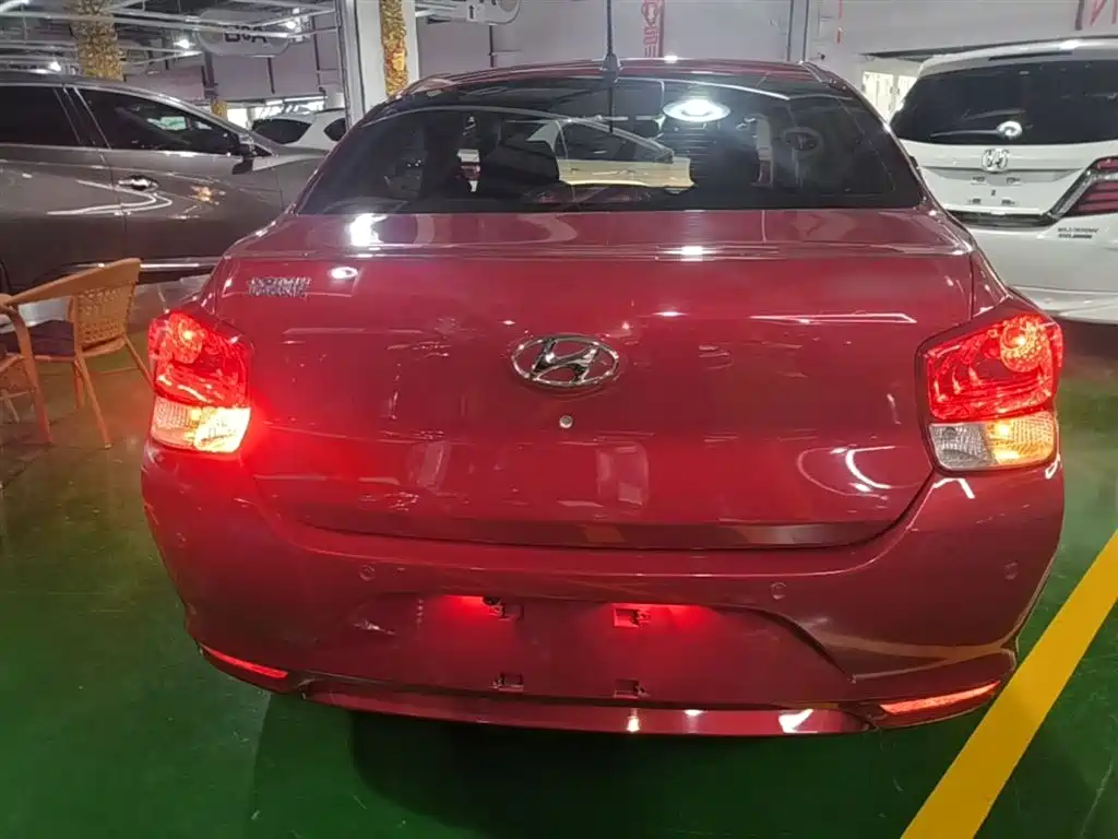 Hyundai Verna 2020 1.4L Manual GL Renewal Edition фото 6