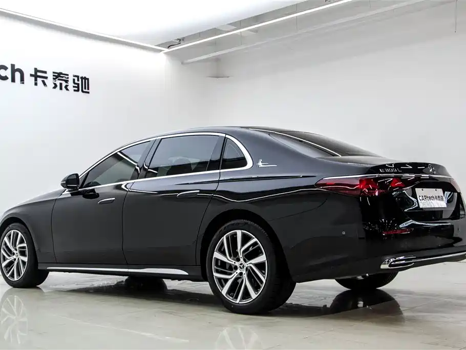 Mercedes-Benz E-Class 2024 E 300 L Fashion фото 7