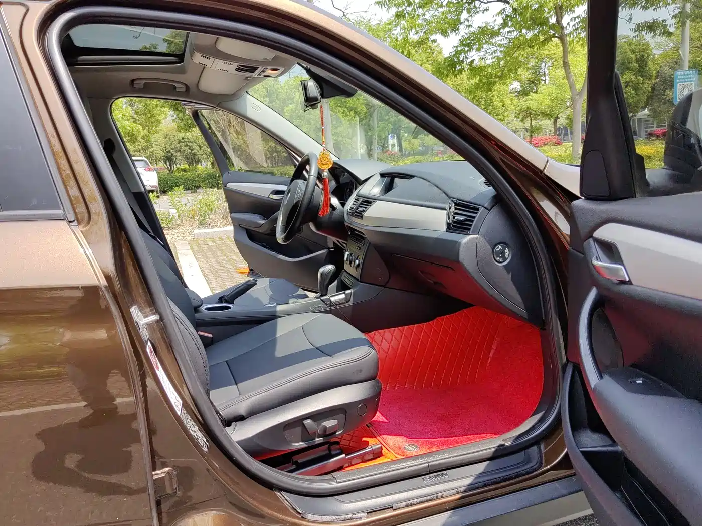 BMW X1 2013 sDrive18i Fashion фото 10