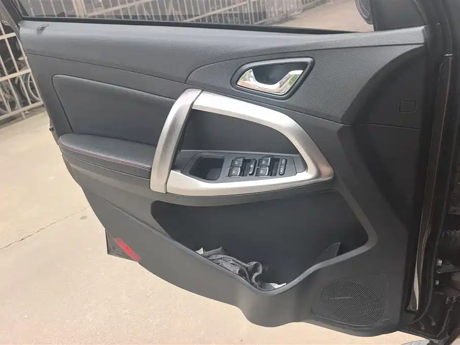 CHERY TIGGO 5