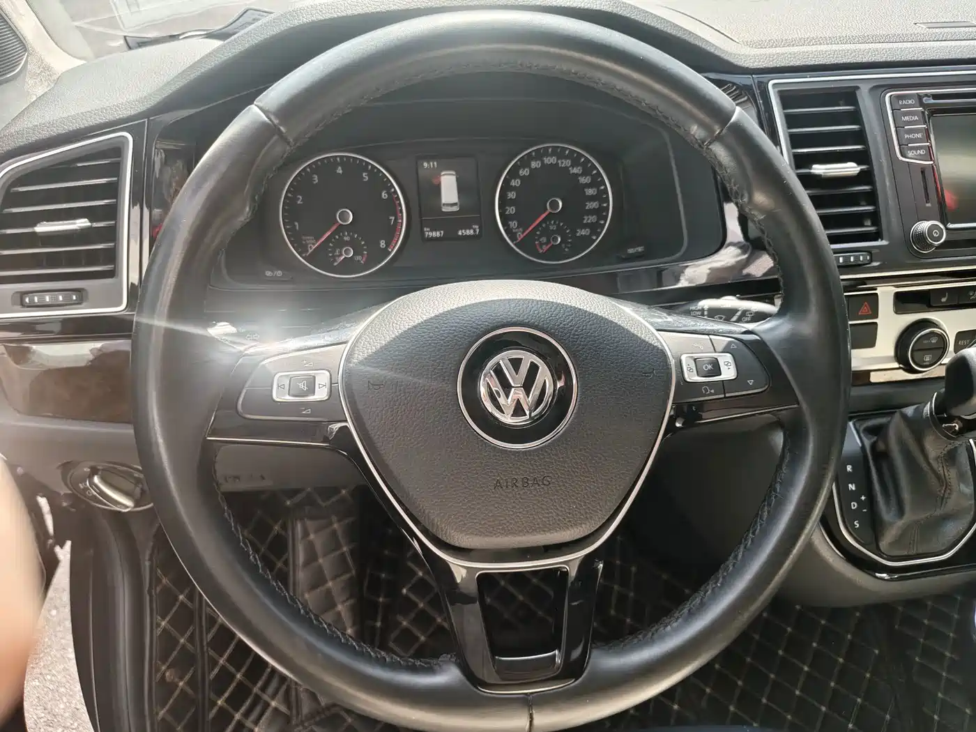Volkswagen Multivan 2020 2019 2.0TSI 2WD Luxury 7-seater