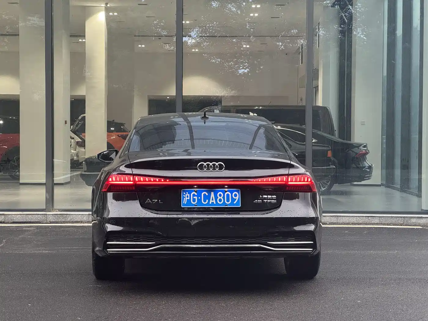 Audi A7L 2024 45 TFSI Luxury фото 2
