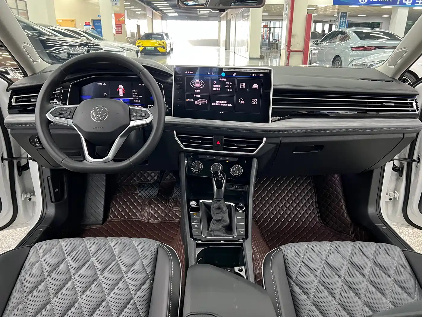 Volkswagen Sagitar 2023 300TSI DSG Surpassing Edition фото 6