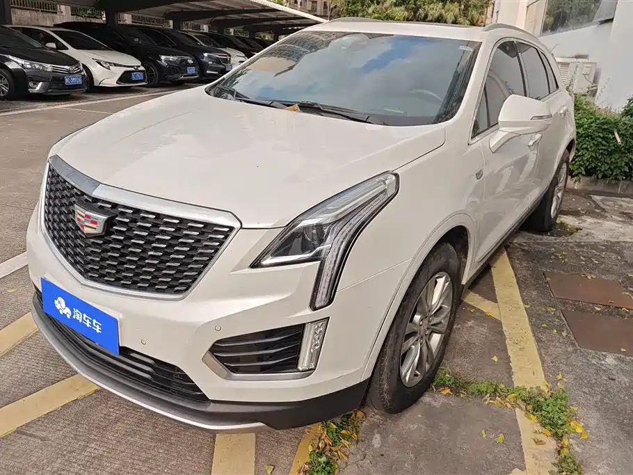 CADILLAC XT5