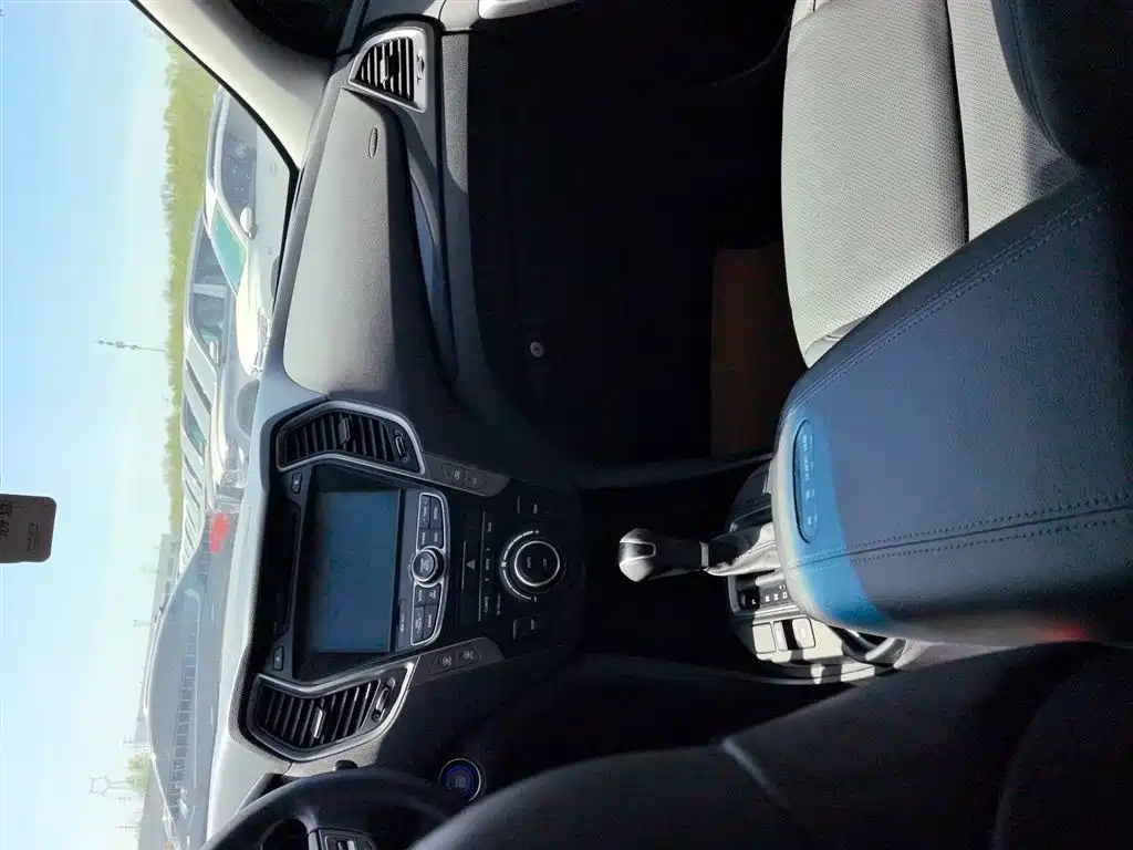 Hyundai Santa Fe 2015 2.0T Automatic 4WD Smart 5-Seater фото 9