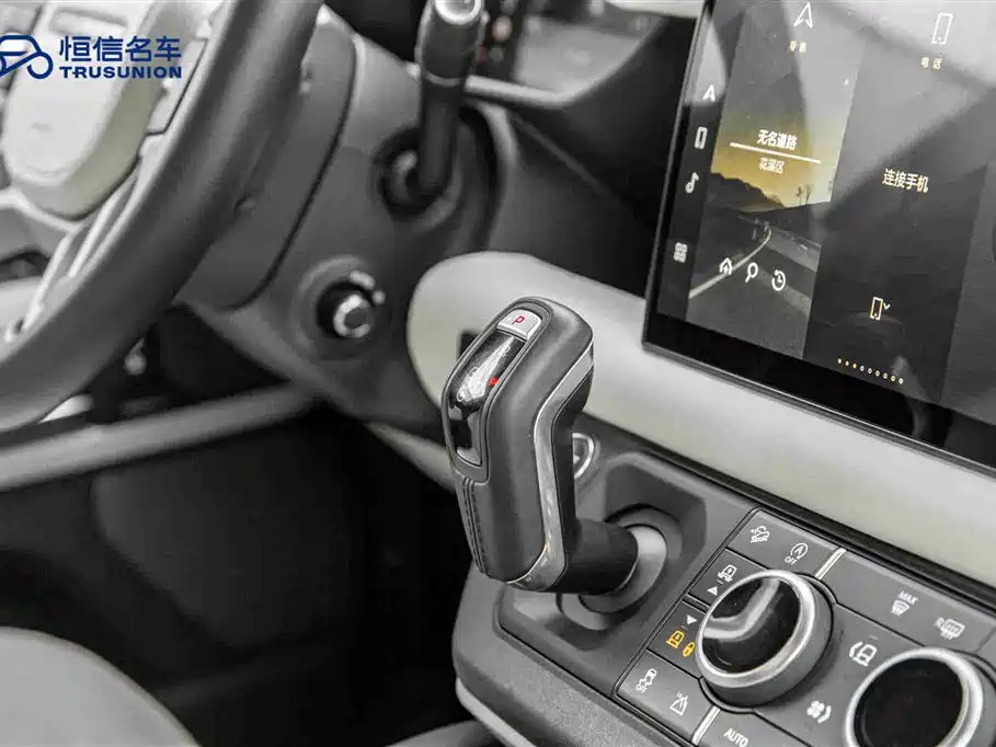 Land Rover Defender 2023 Facelift 110 3.0T P400 X-DYNAMIC HSE фото 19