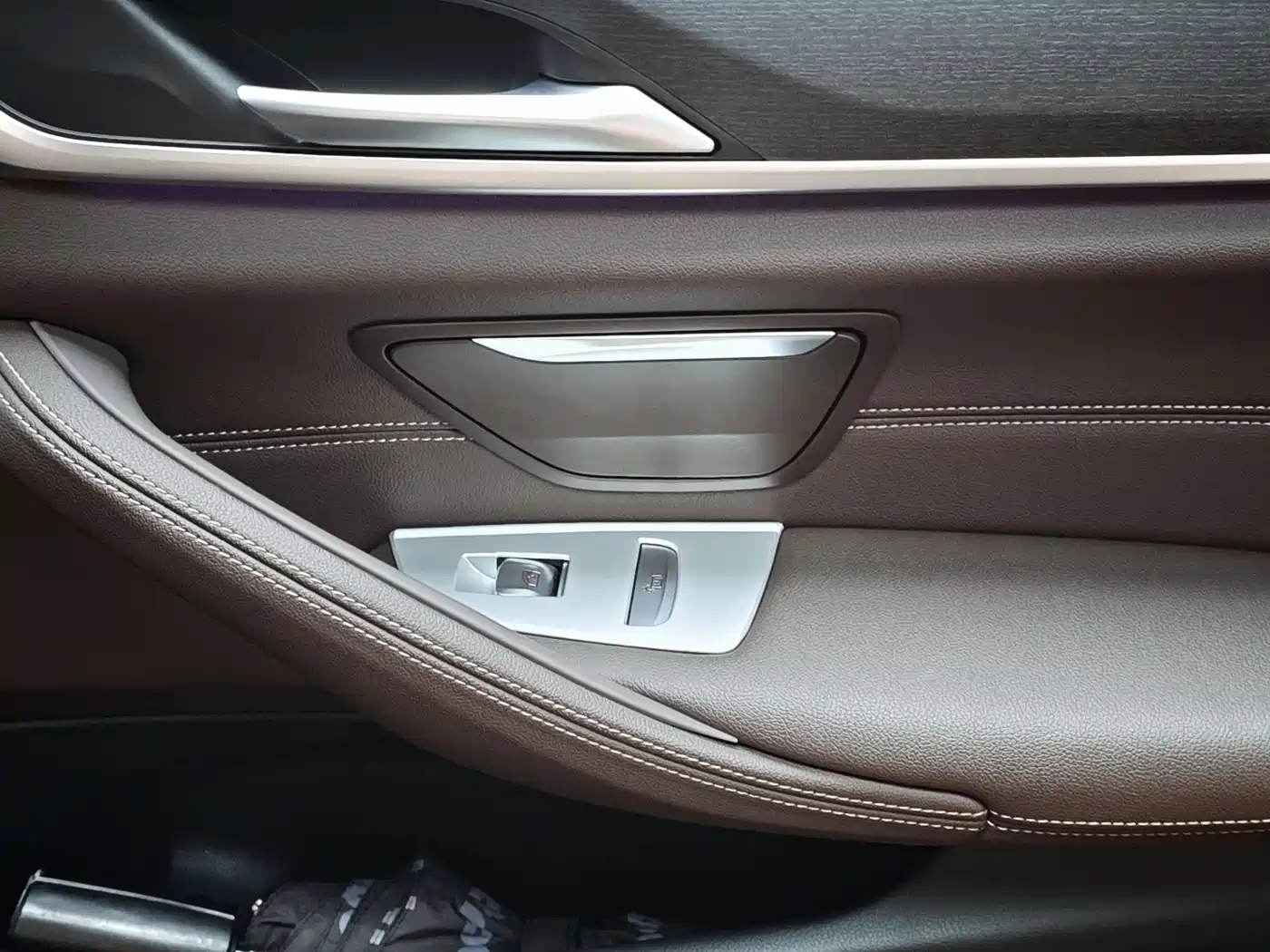 BMW 5 Series 2021 530Li Leading Luxury Package фото 32