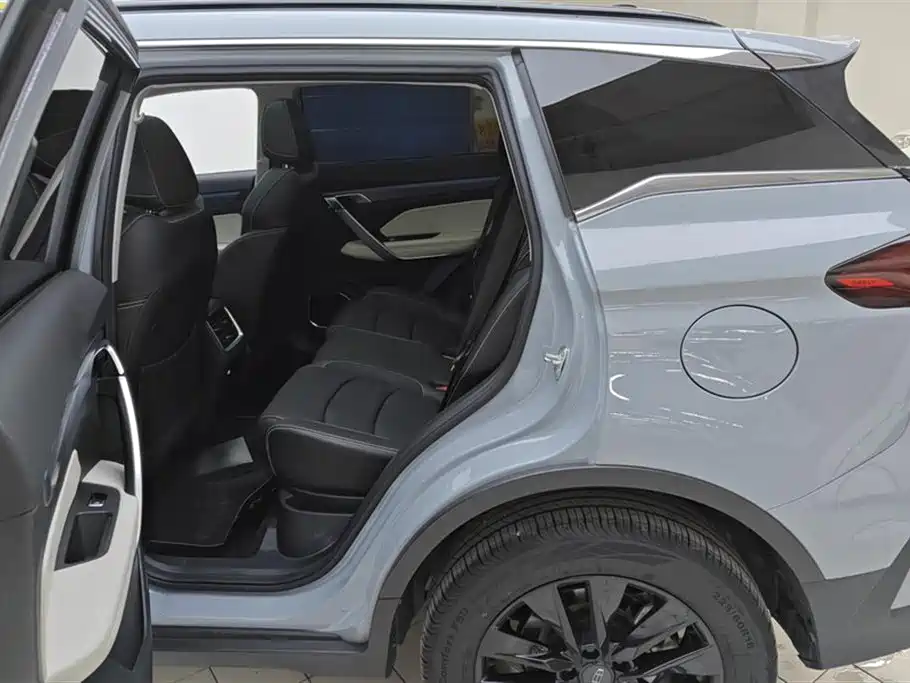 GEELY AUTOMOBILE BOYUE