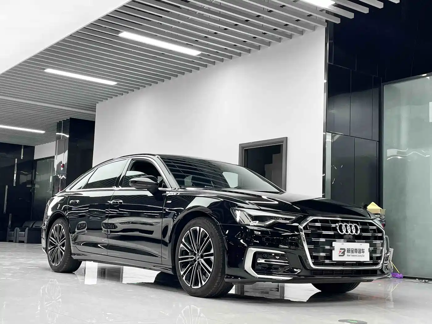 Фото 3 - Audi A6L