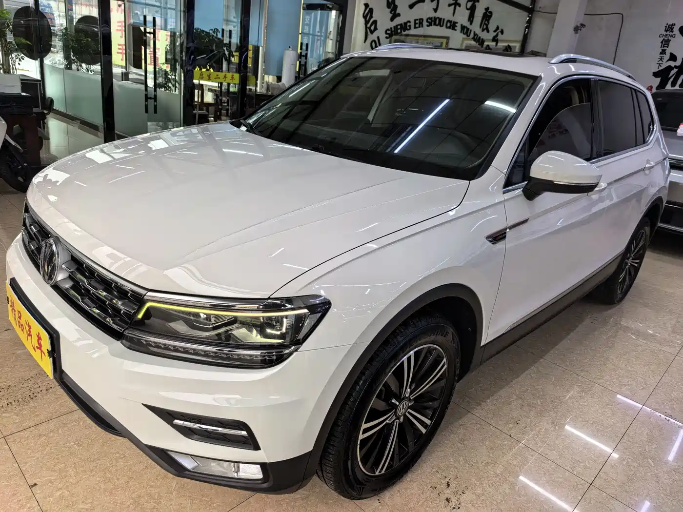 Volkswagen Tiguan L 2018 380TSI Automatic AWD Luxury Edition