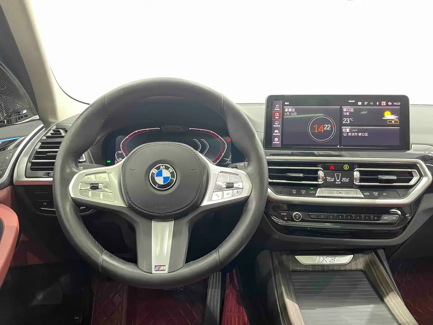 BMW IX3