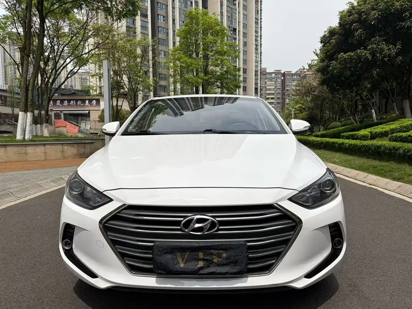 Hyundai Elantra 2016 Model 1.6L Automatic Smart Elite фото 2