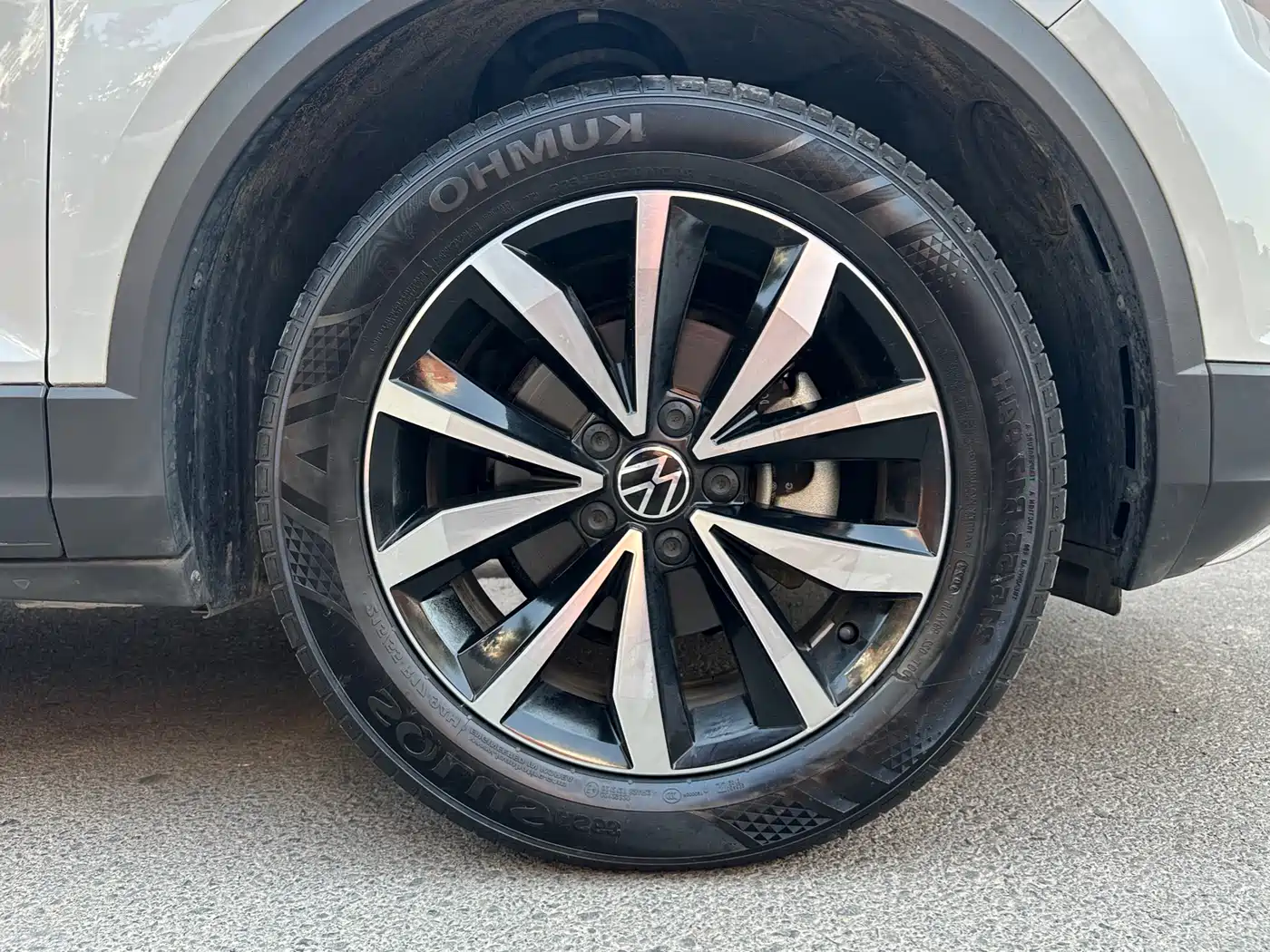 Volkswagen T-ROC 2023 280TSI DSG 2WD Time Edition фото 23