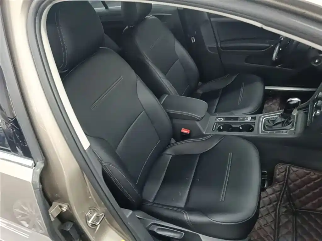 Volkswagen Golf 2015 1.4TSI Automatic Comfort фото 25