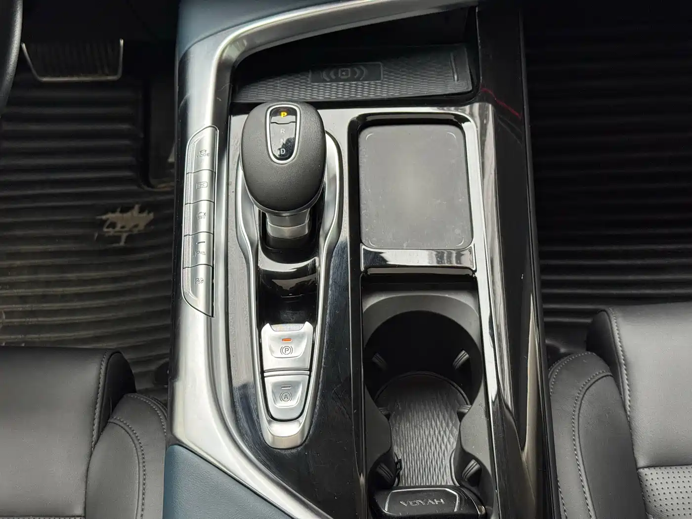 Voyah Auto VOYAH FREE 2021 2021 4WD Extended Range Launch Edition Exclusive Luxury Package