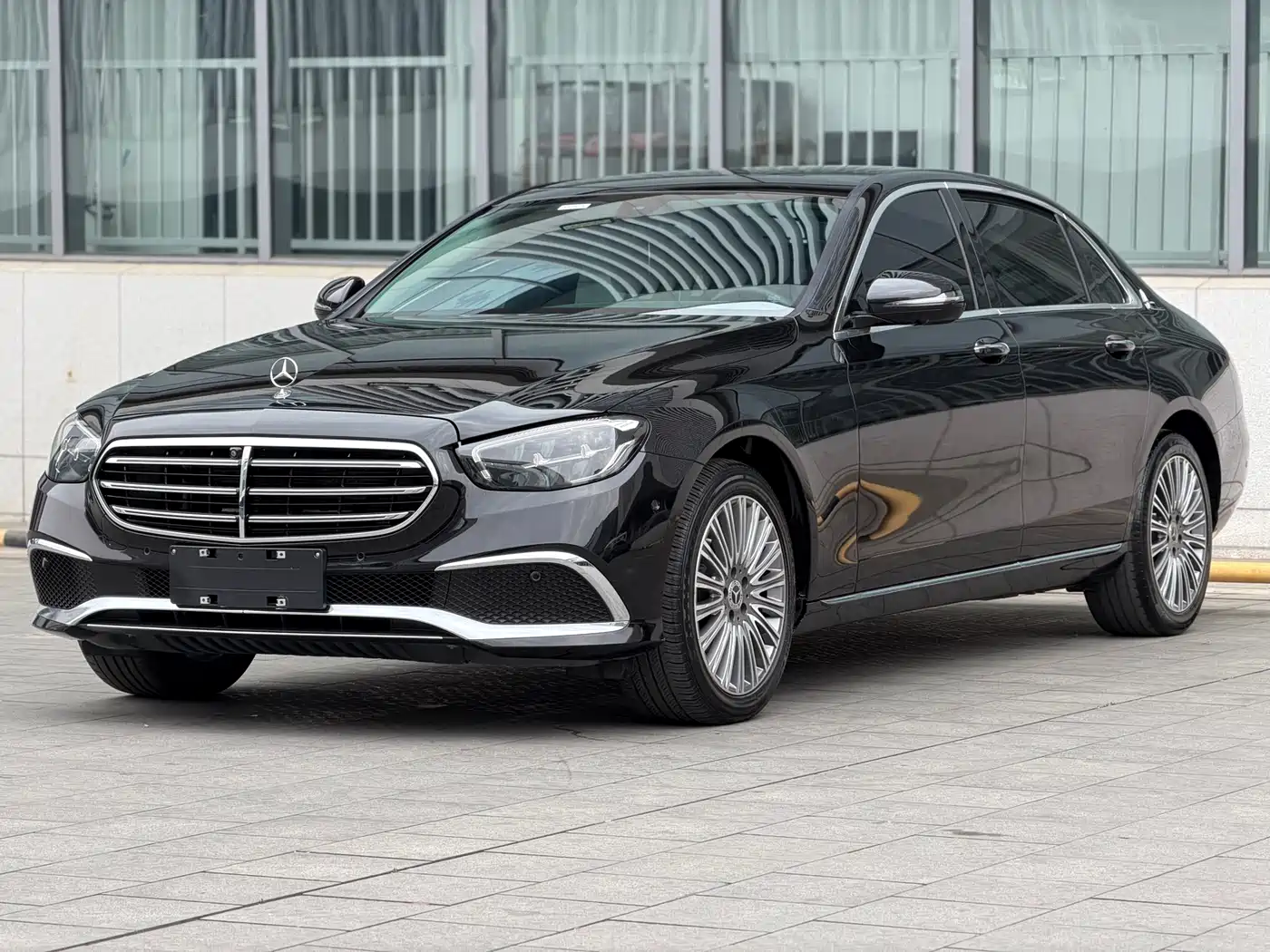  E CLASS