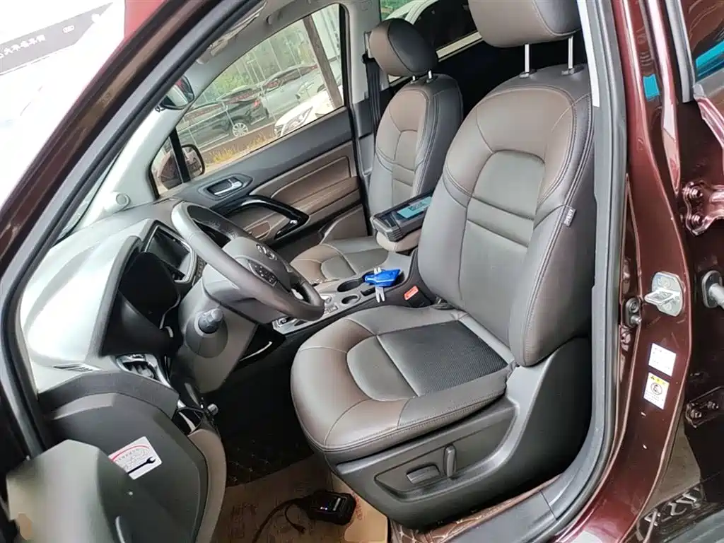 GAC Trumpchi Trumpchi GS4 2017 235T Automatic 2WD Luxury Smart Connected Edition фото 15