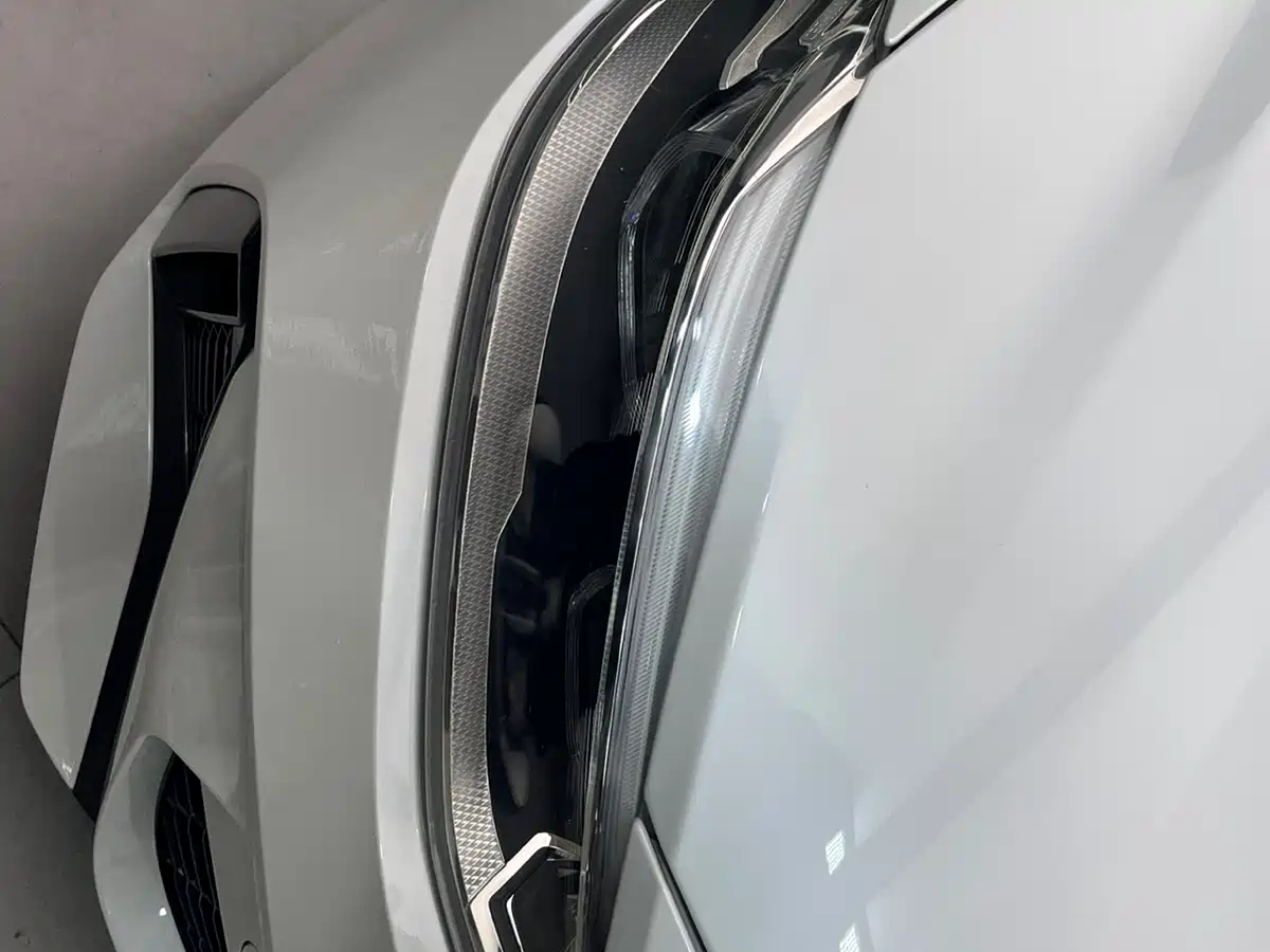 BMW 1 Series 2022 120i M Sport Shadow Edition фото 22