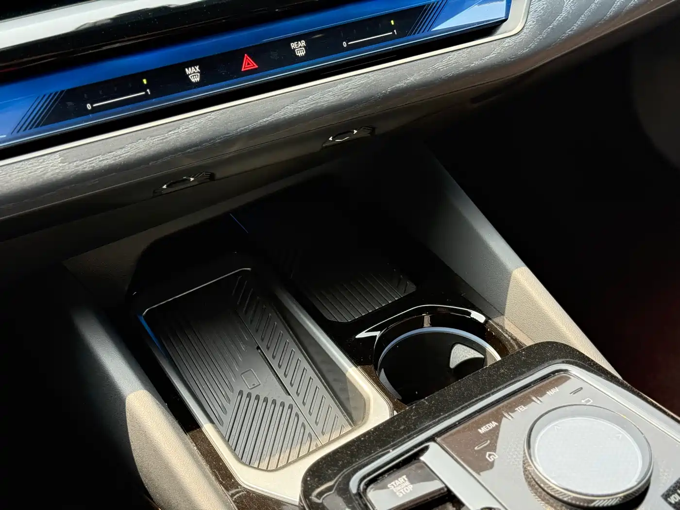 BMW 5 Series 2024 530Li Leading Model Luxury Package фото 14
