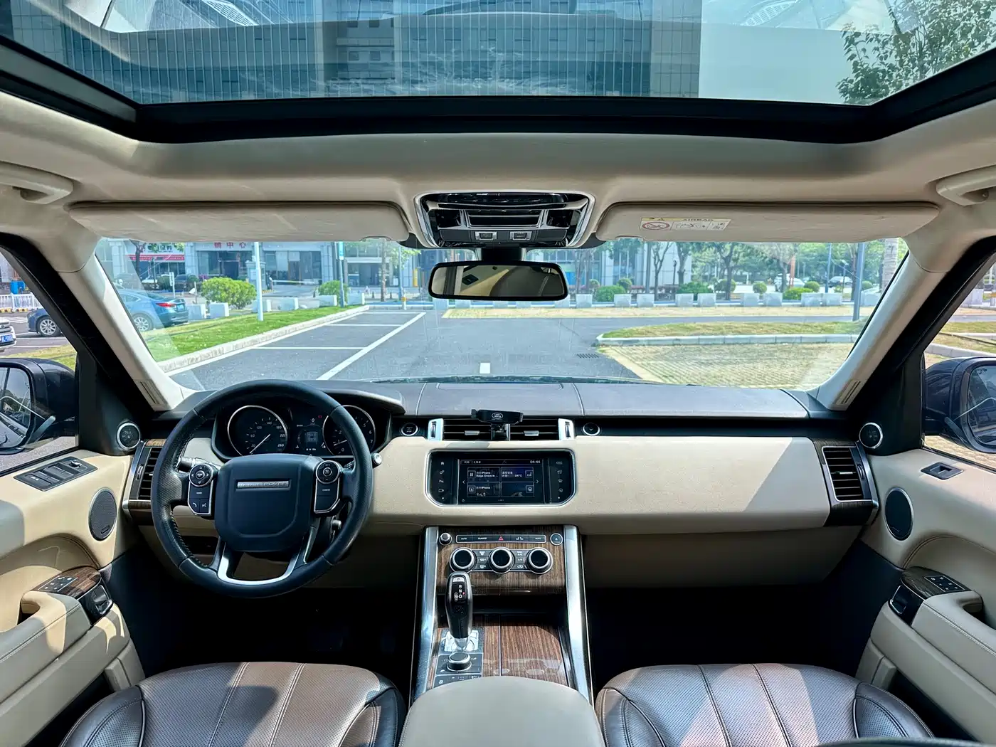 Land Rover Range Rover Sport 2015 3.0 SC V6 HSE фото 8