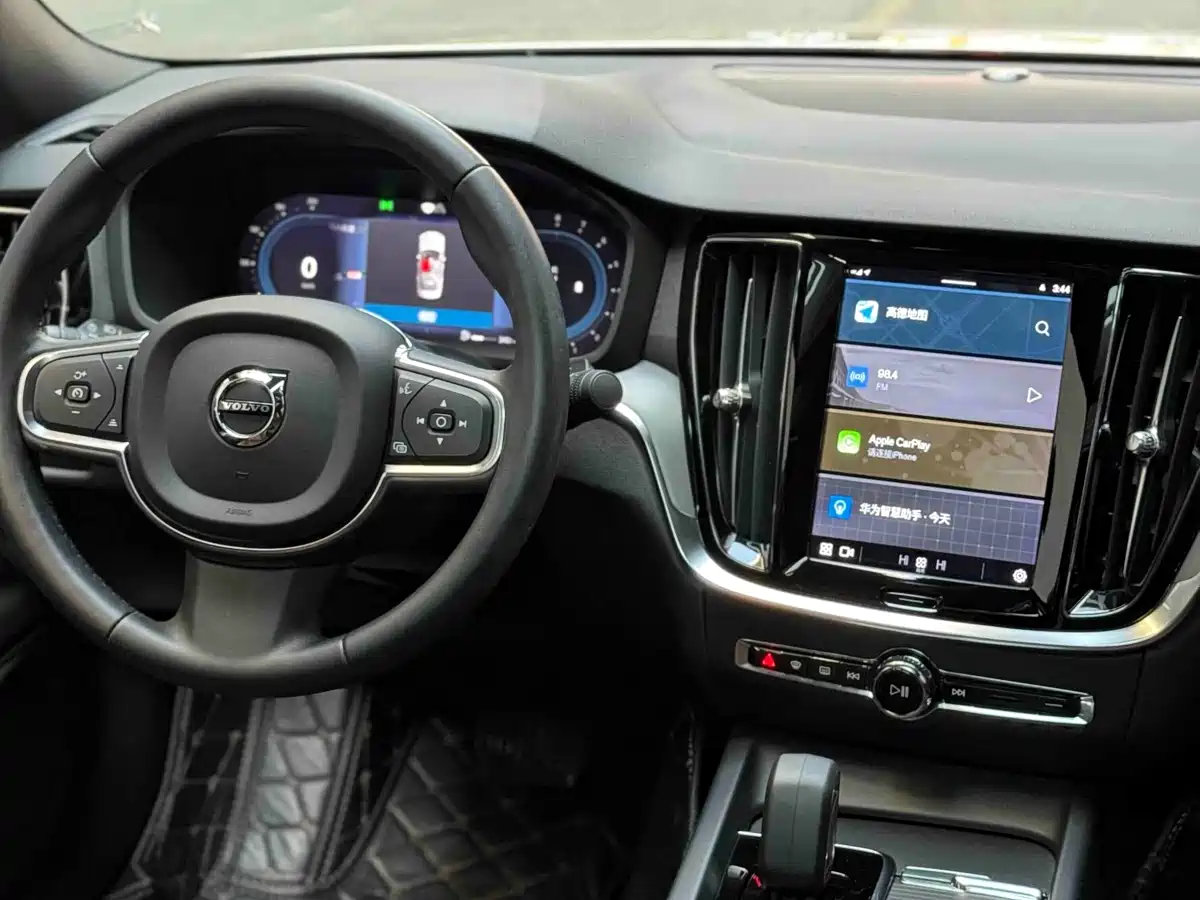 VOLVO S60