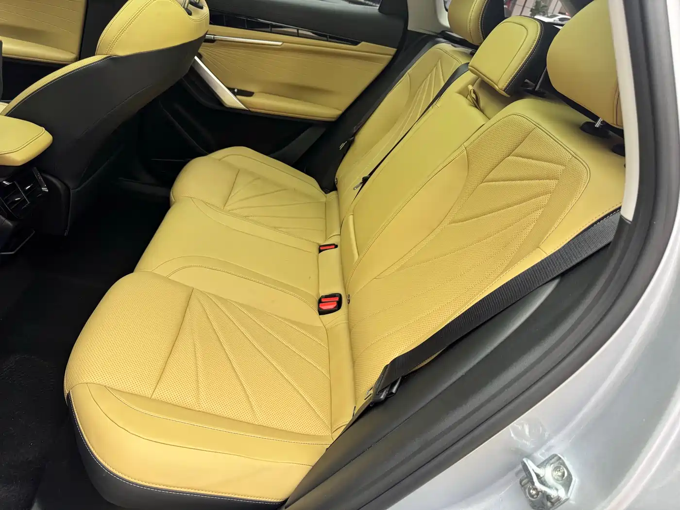 GEELY AUTOMOBILE BOYUE L