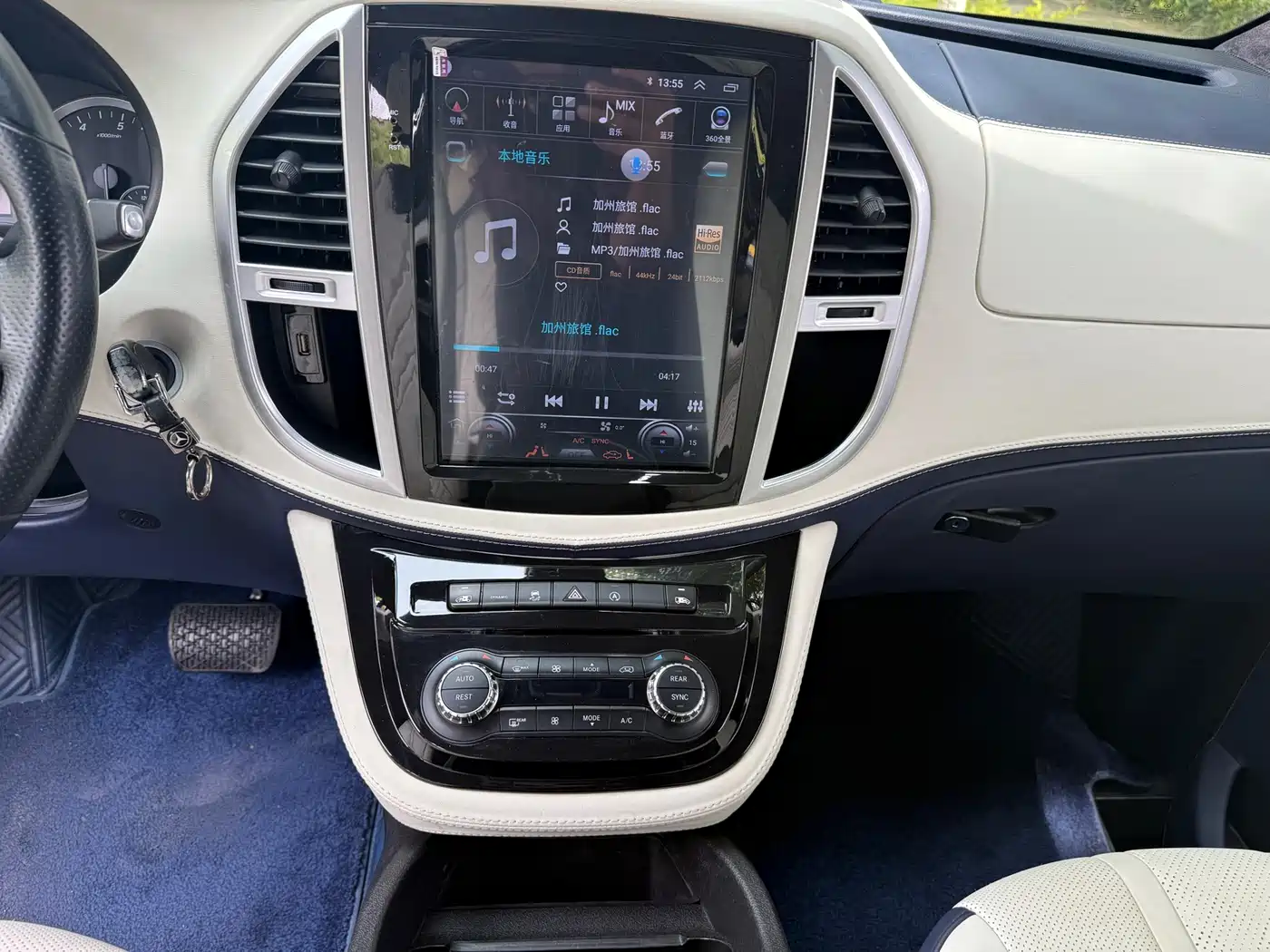 Mercedes-Benz Vito 2021 2.0T Elite 7-Seater фото 13