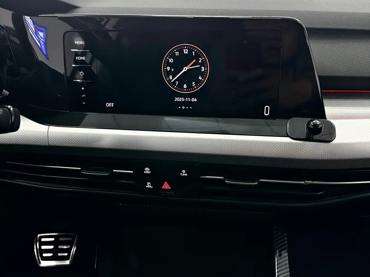 Volkswagen Golf 2021 280TSI DSG Pro Launch Edition фото 24