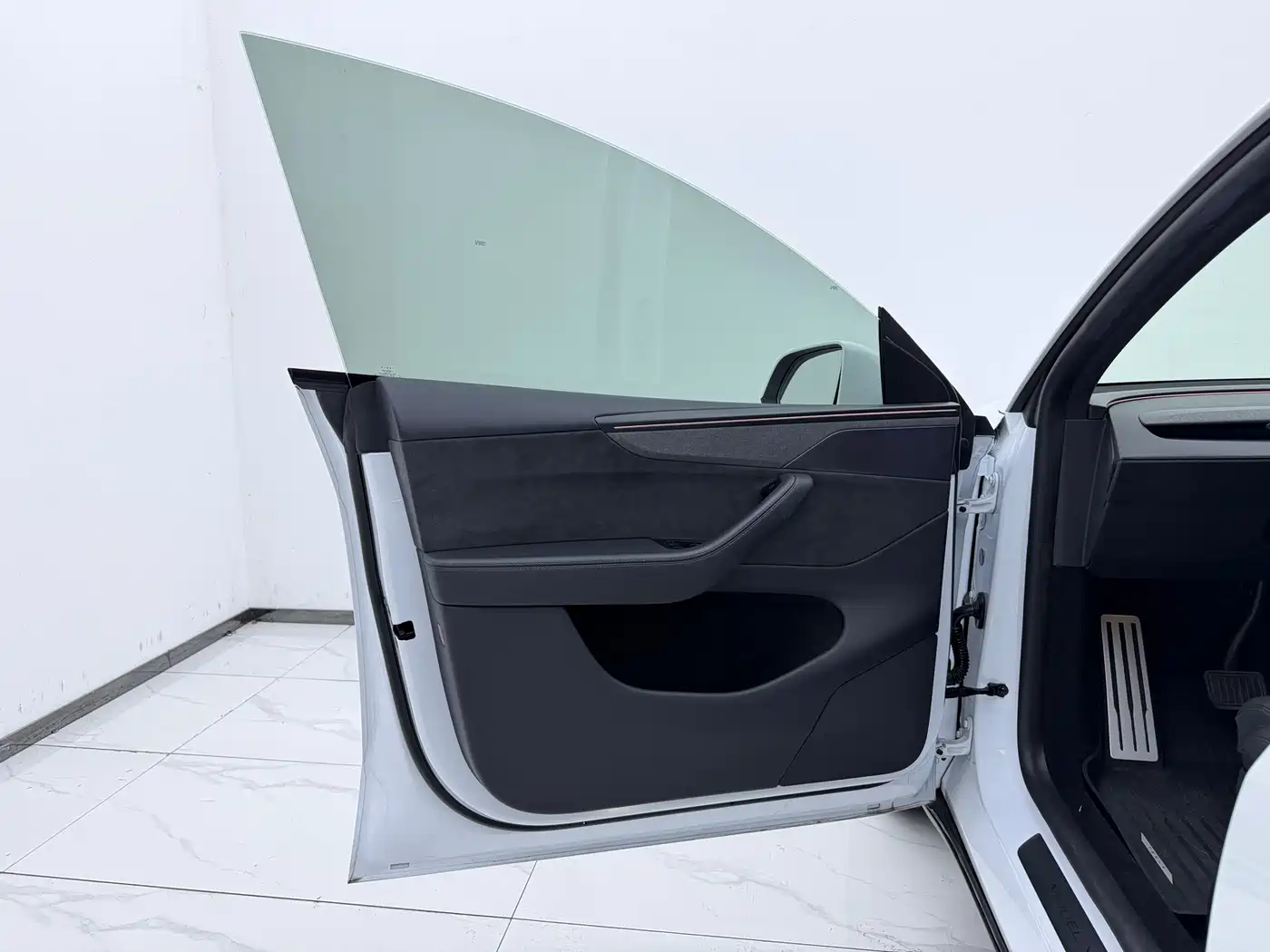 Tesla Model Y L 2026 2025 Facelift Long Range AWD