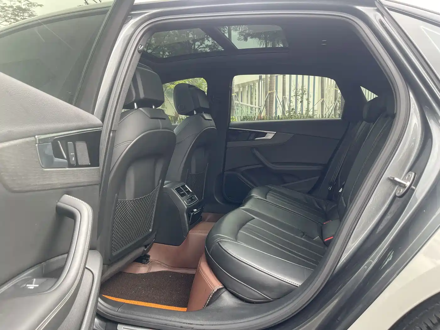 Audi A4L 2023 40 TFSI quattro Luxury Sport фото 7