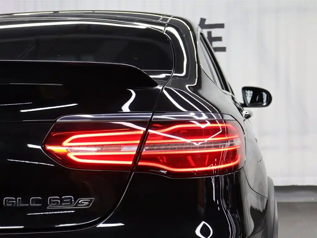 Mercedes-Benz GLC Coupe AMG 2018 AMG GLC 63 S 4MATIC+ Coupe SUV фото 25