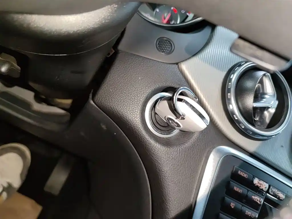 Mercedes-Benz GLA 2015 GLA 200 Dynamic фото 9