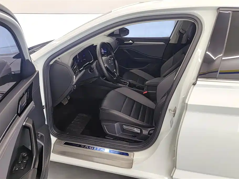 Volkswagen Sagitar 2022 280TSI DSG Soaring Edition фото 9