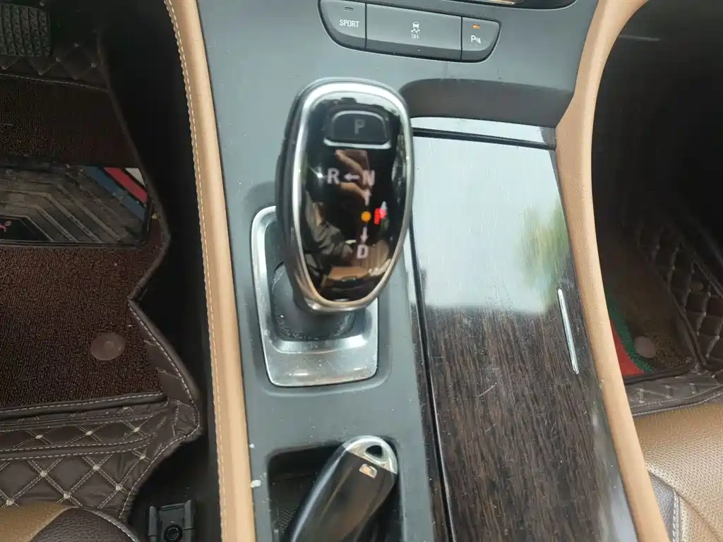 Buick LaCrosse 2016 20T Elite Type фото 11