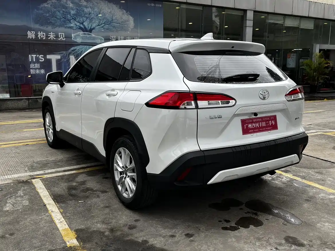 Toyota Corolla Cross 2024 2.0L Smart Hybrid Dual Engine Pioneer Edition фото 7