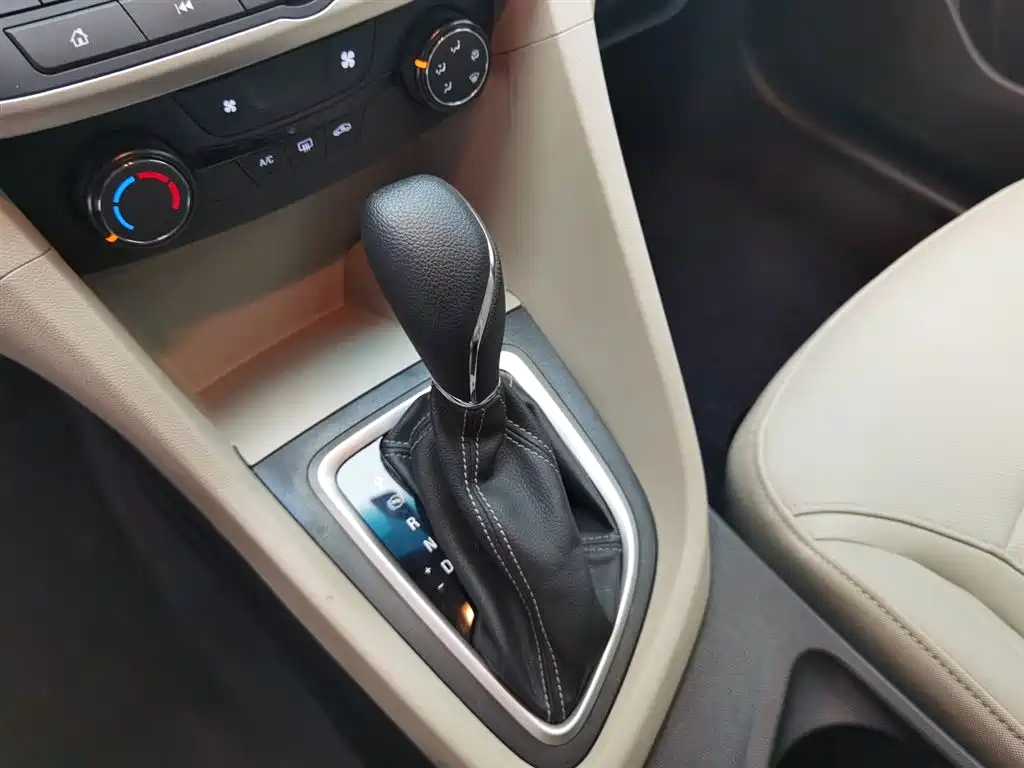 Buick Excelle 2021 Exemplar 1.5L Auto Elite фото 13