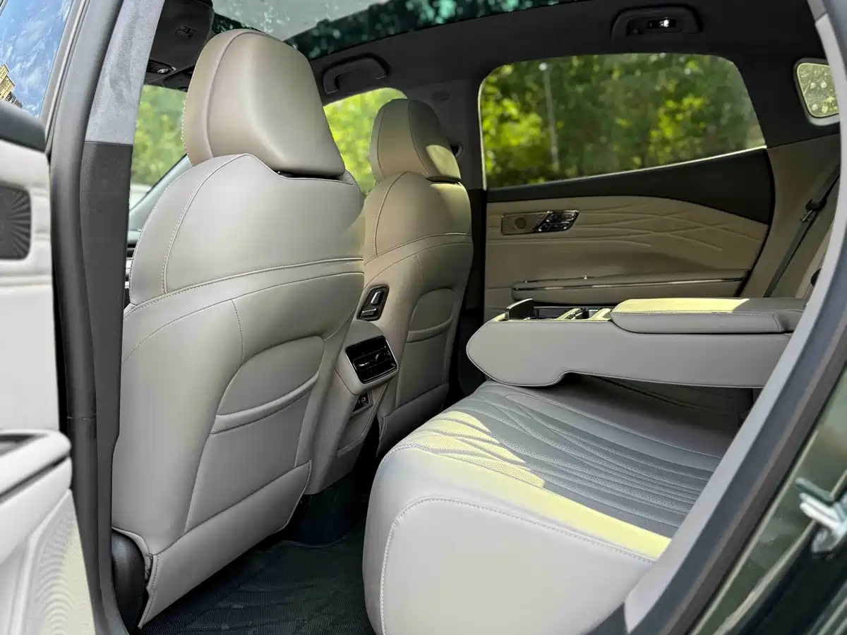 Geely Galaxy Galaxy Xingyao 8 2026 2025 130km EM-P Starship Edition