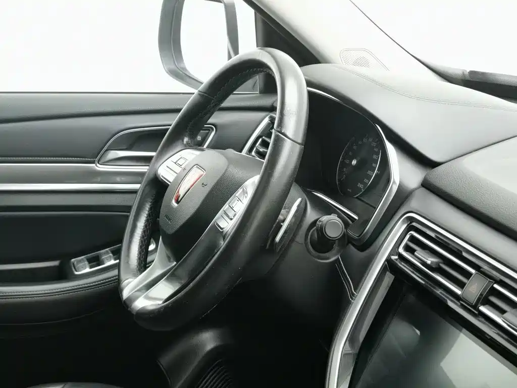 Фото 22 - Roewe RX8