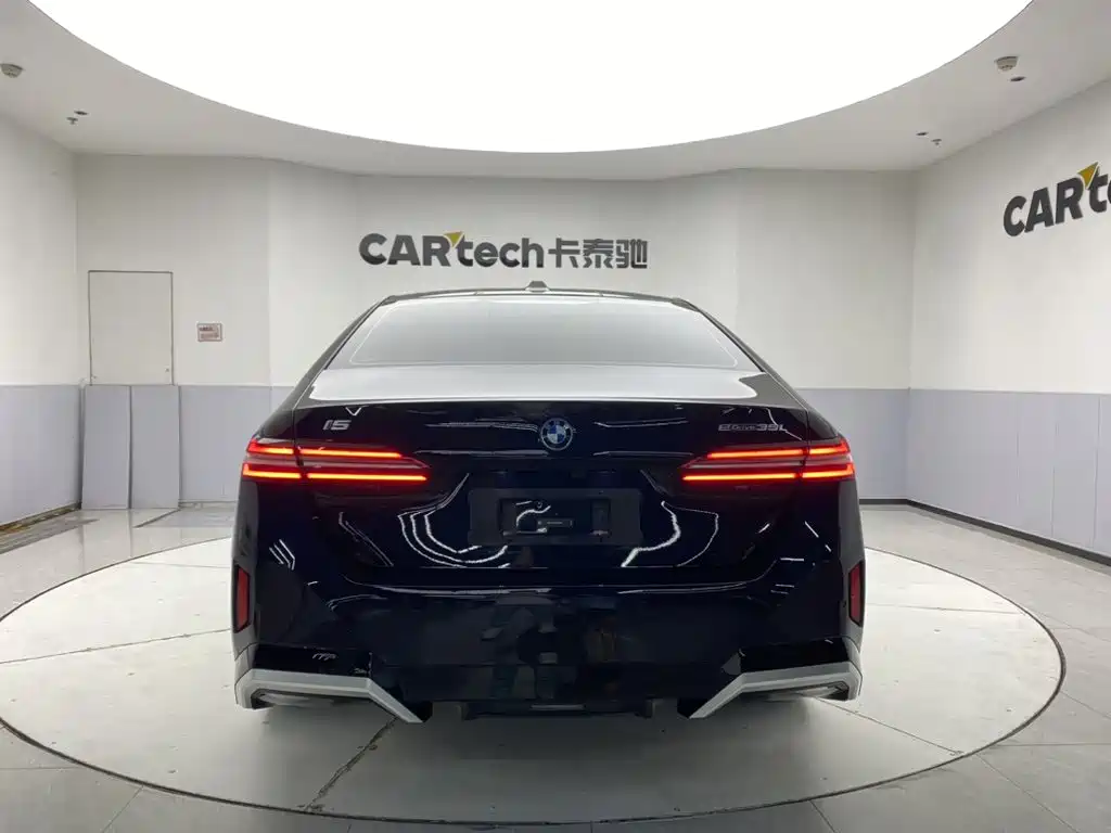 BMW i5 2025 2024 eDrive 35L M Sport Package