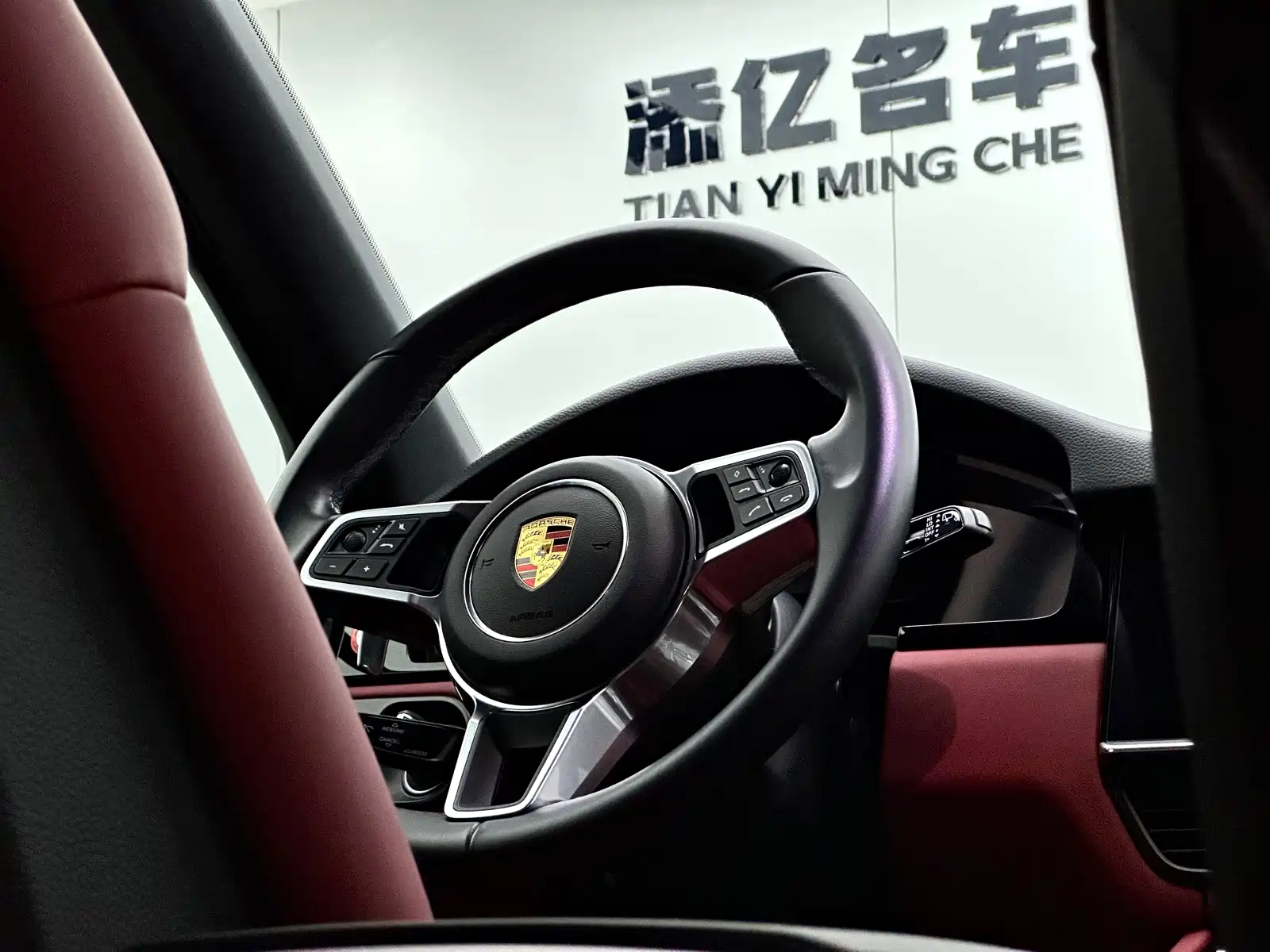Фото 20 - Porsche Cayenne