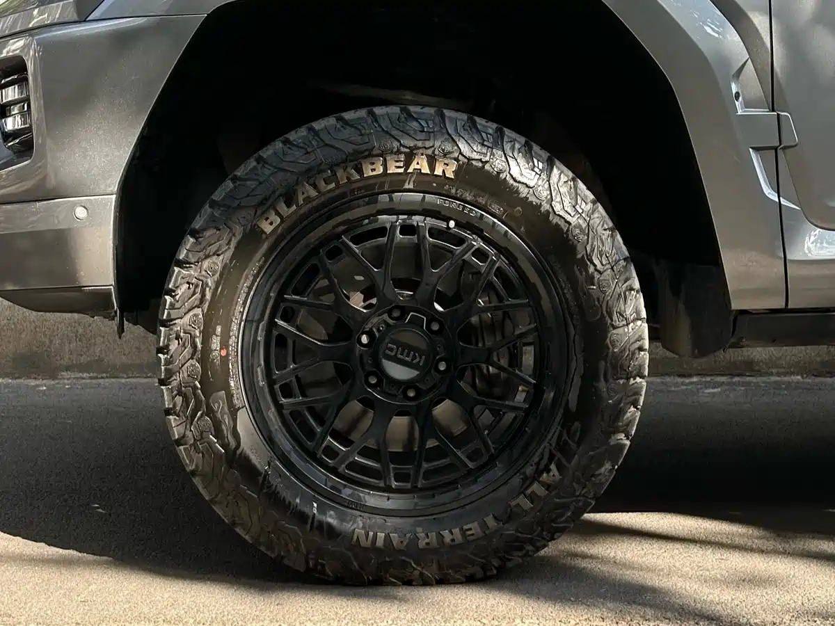 TANK TANK 700 NEW ENERGY