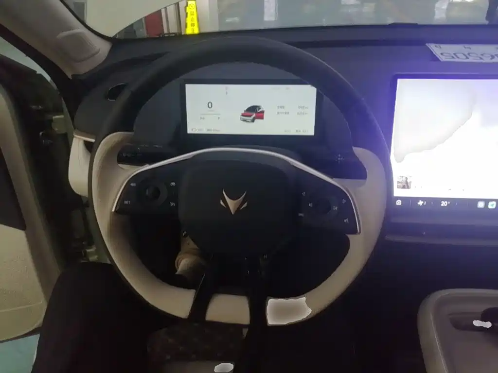Photo 11 - ARCFOX T1