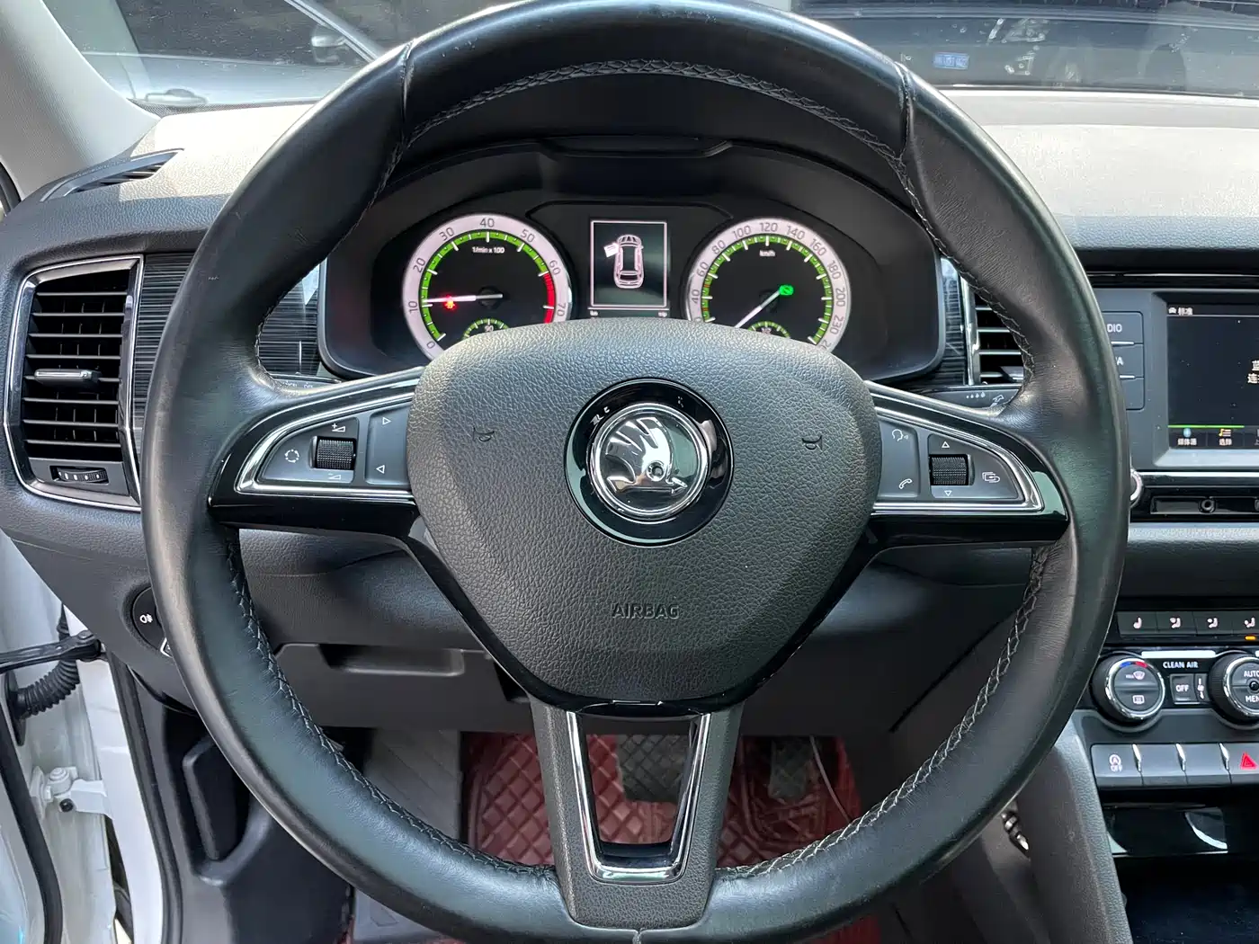 Škoda Kodiaq 2017 TSI330 7-seater 2WD Luxury Edition фото 6