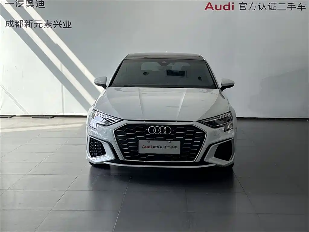 Audi A3 2024 Model Sportback 35 TFSI Fashion Sport фото 2