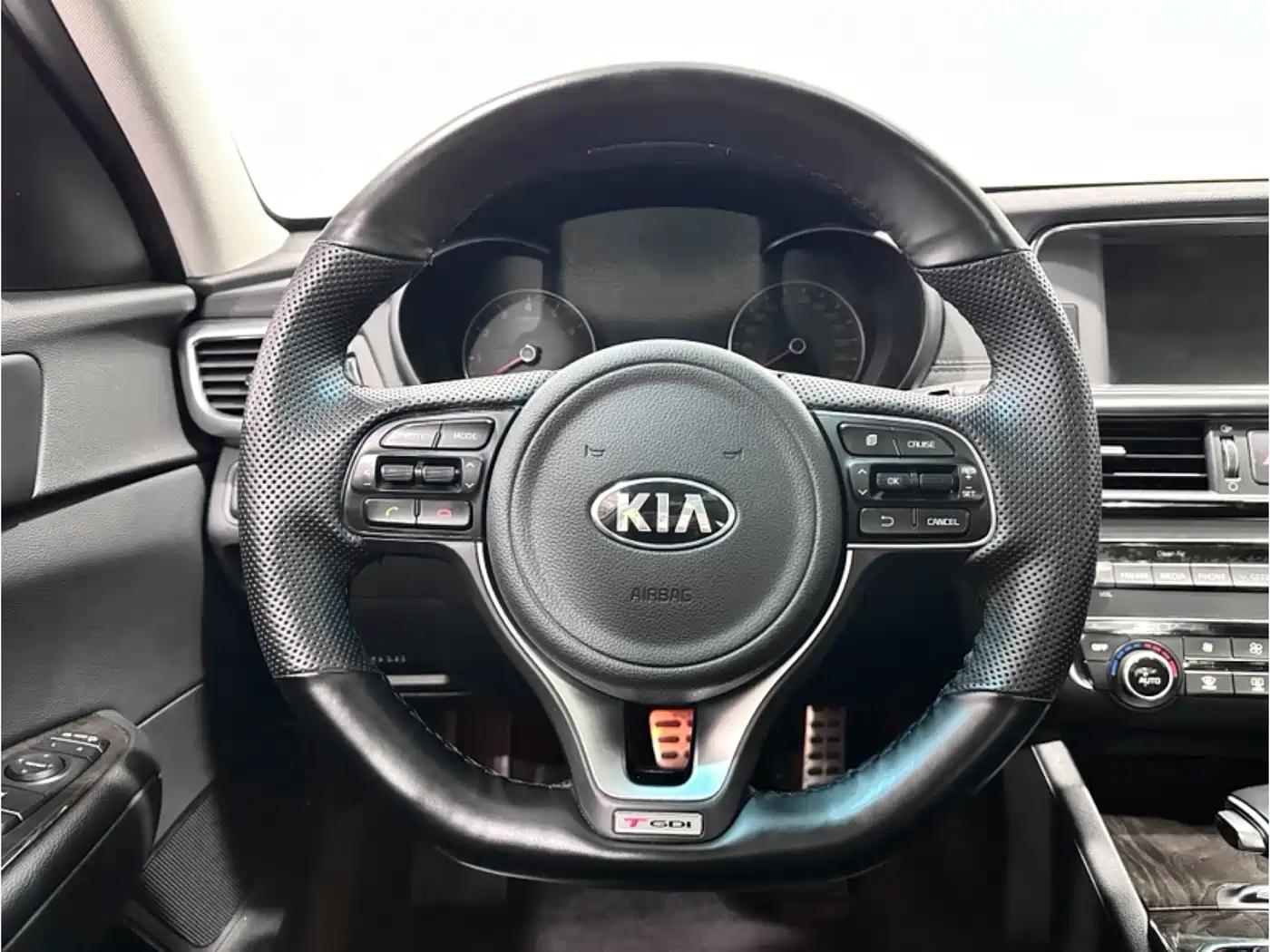 Kia K5 2016 1.6T Automatic LUX фото 9