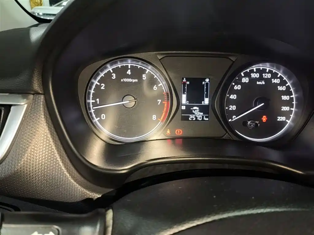 Hyundai Verna 2020 1.4L Manual GL Renewal Edition фото 12