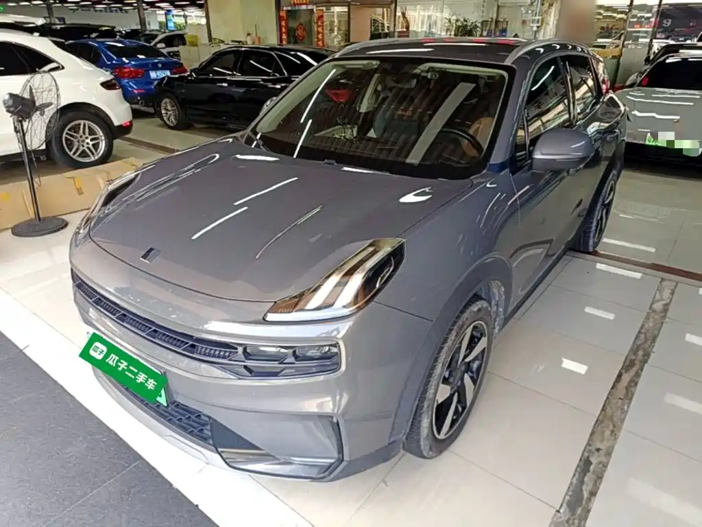 Lynk & Co 06 EM-P 2020