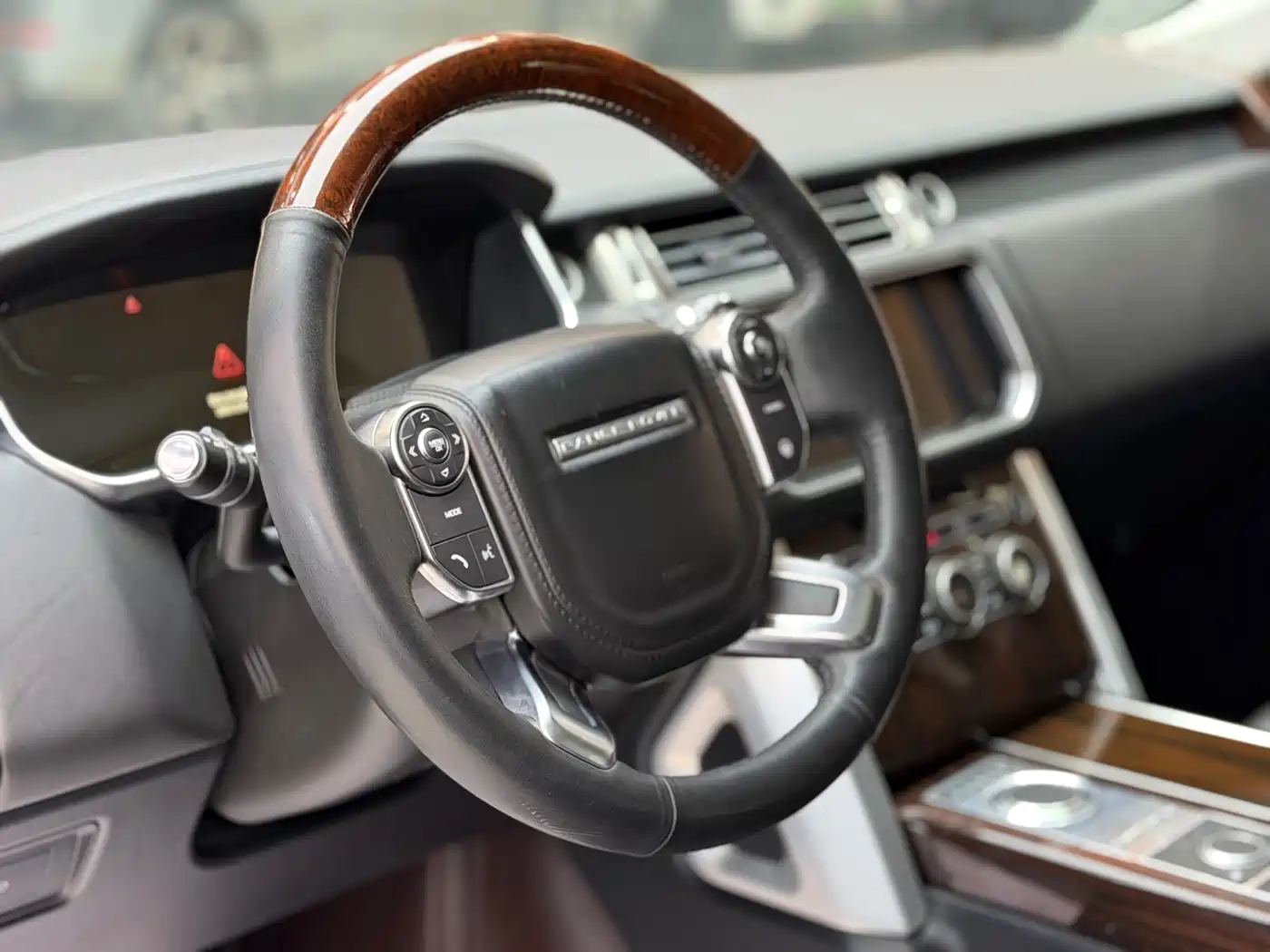 Land Rover Range Rover 2016 3.0 SC V6 Vogue LWB фото 5